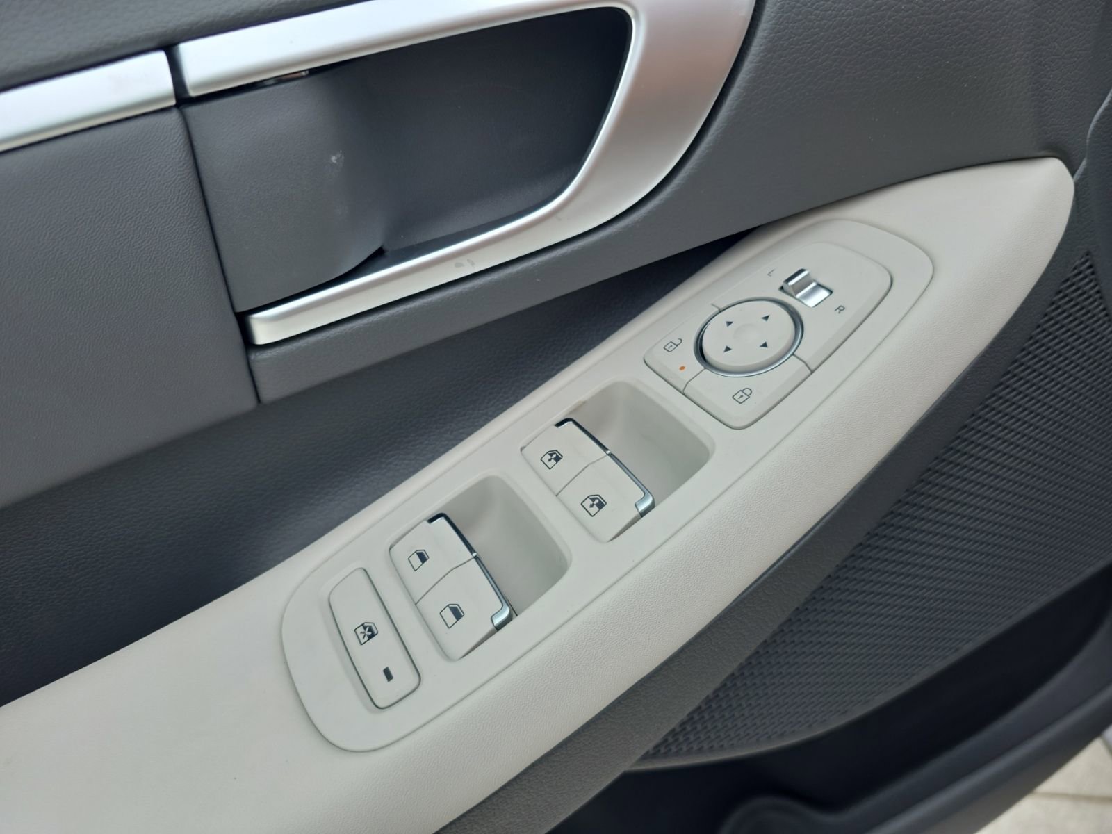 New 2026 Hyundai Sonata SEL image 25