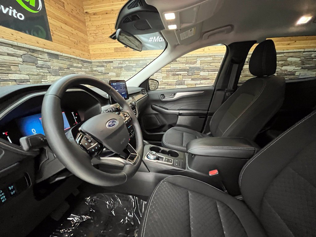 Used 2023 Ford Escape Active AWD/4WD image 20