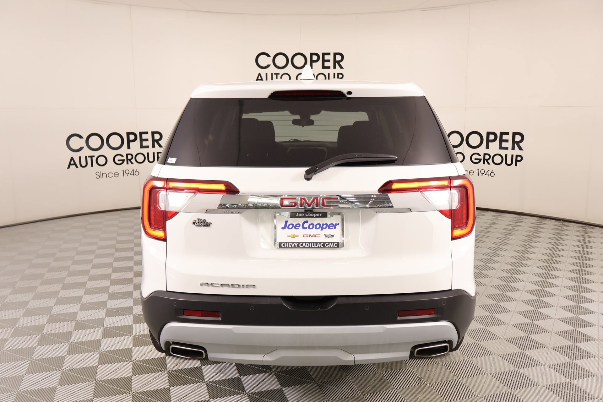 Used 2022 GMC Acadia SLE image 21