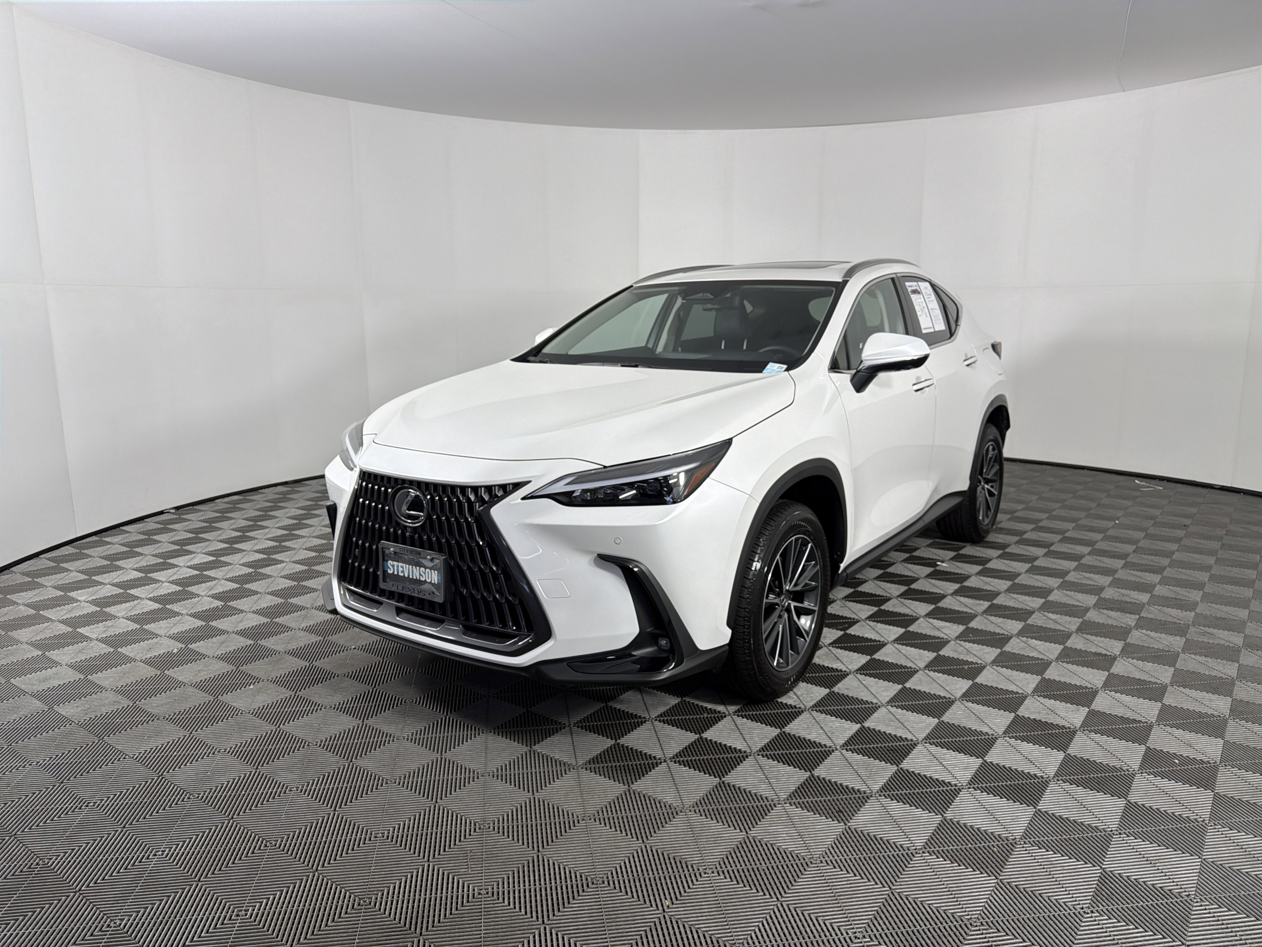 Certified 2025 Lexus NX 350h AWD w/ Accessory Package (2T) image 3