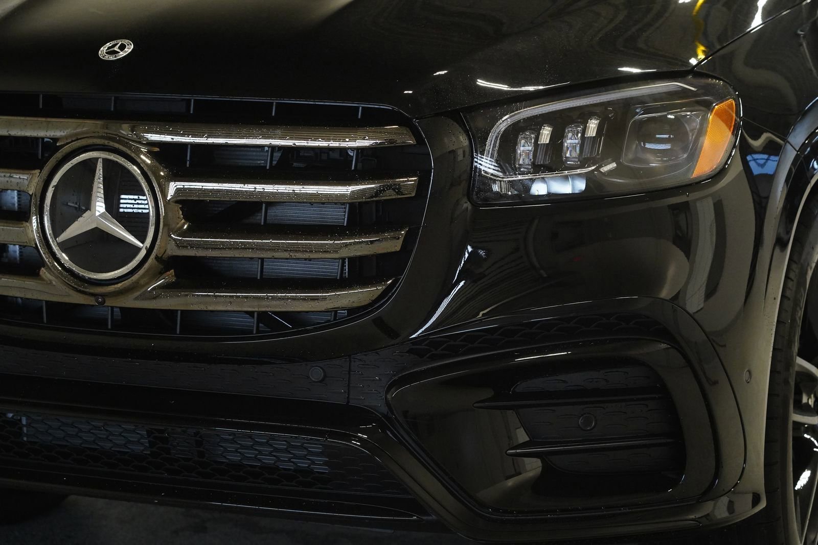 New 2026 Mercedes-Benz GLS 580 4MATIC image 8