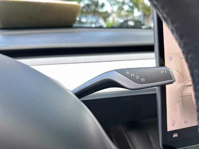 Used 2024 Tesla Model Y Long Range AWD/4WD image 20