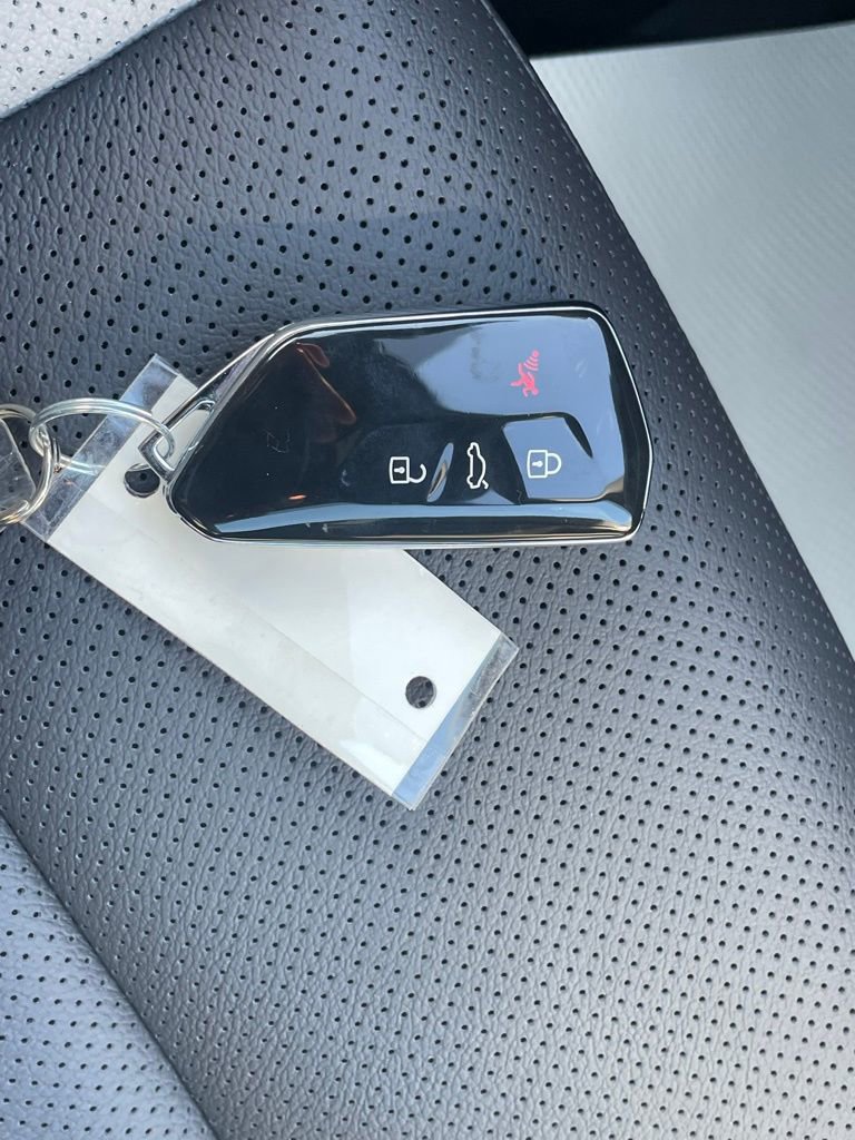 Used 2025 Volkswagen GTI SE image 31