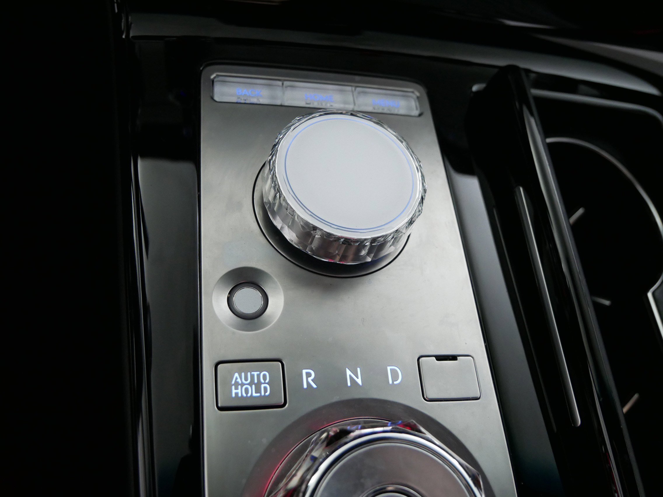 Certified 2025 Genesis G80 2.5T Sport Prestige image 30