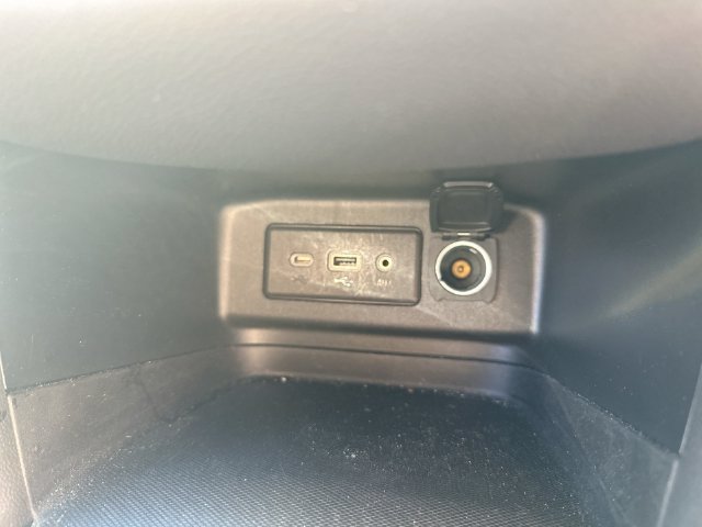 Used 2021 Chevrolet Equinox LT FWD image 42