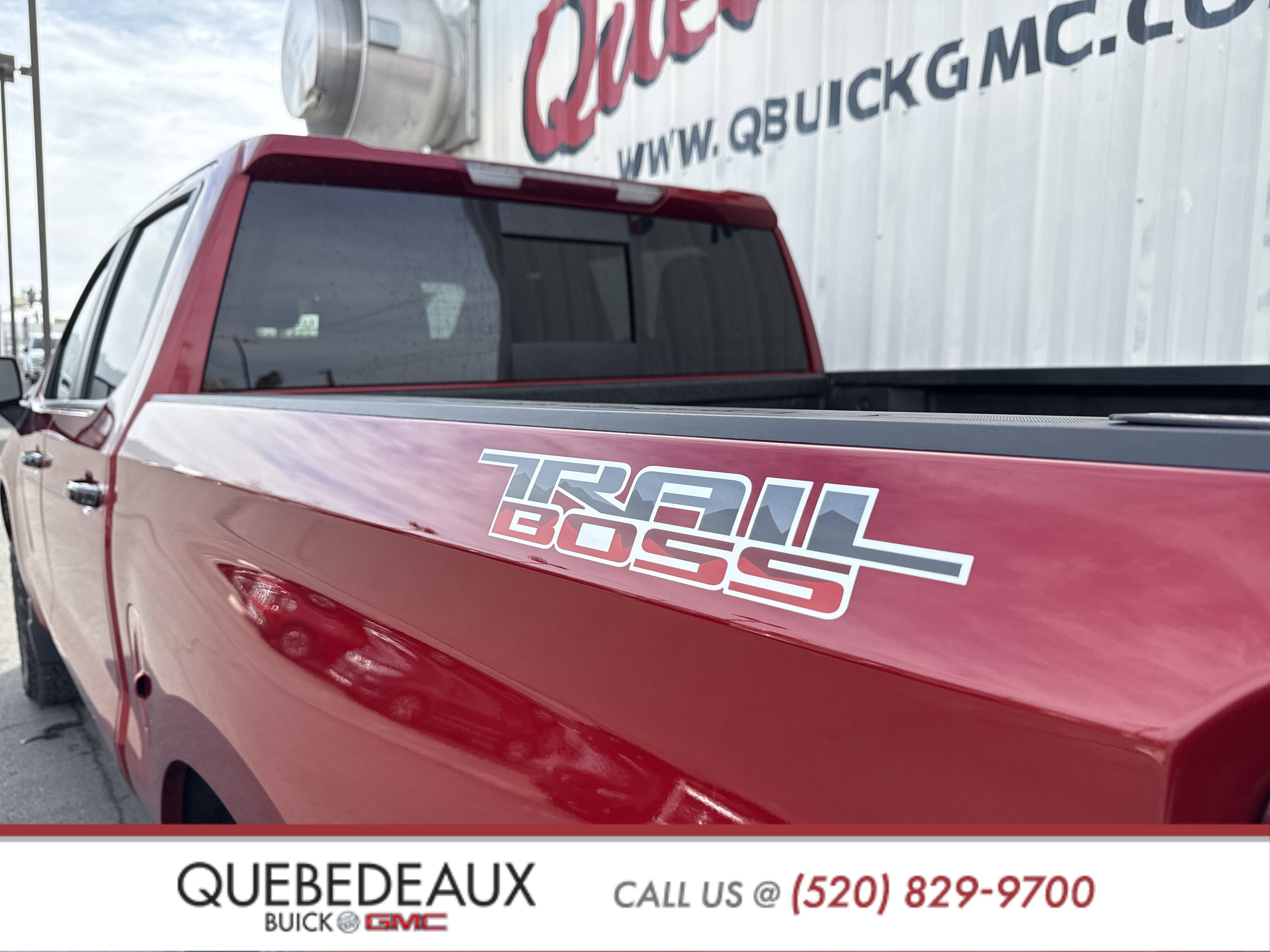 Used 2024 Chevrolet Silverado 1500 LT Trail Boss w/ Convenience Package II image 3