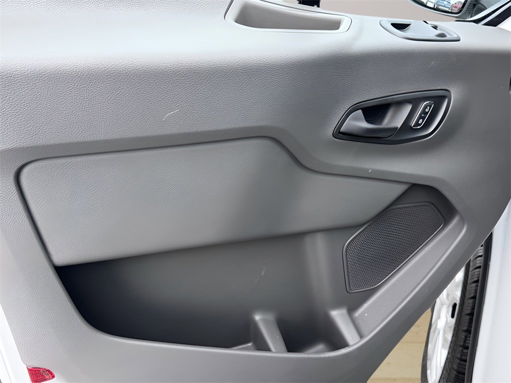New 2026 Ford Transit 250 148 High Roof Extended image 25