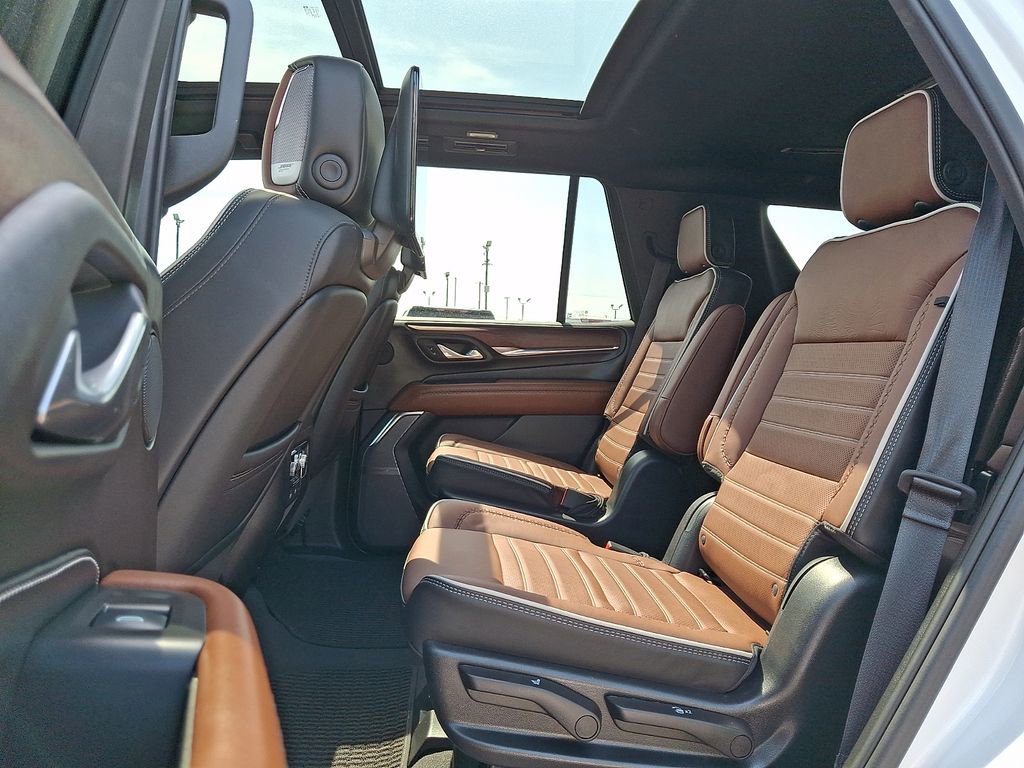 Certified 2023 GMC Yukon Denali Ultimate AWD/4WD image 11