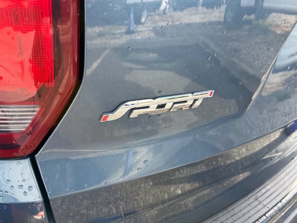 Used 2018 Ford Explorer Sport w/ Equipment Group 401A AWD/4WD image 14