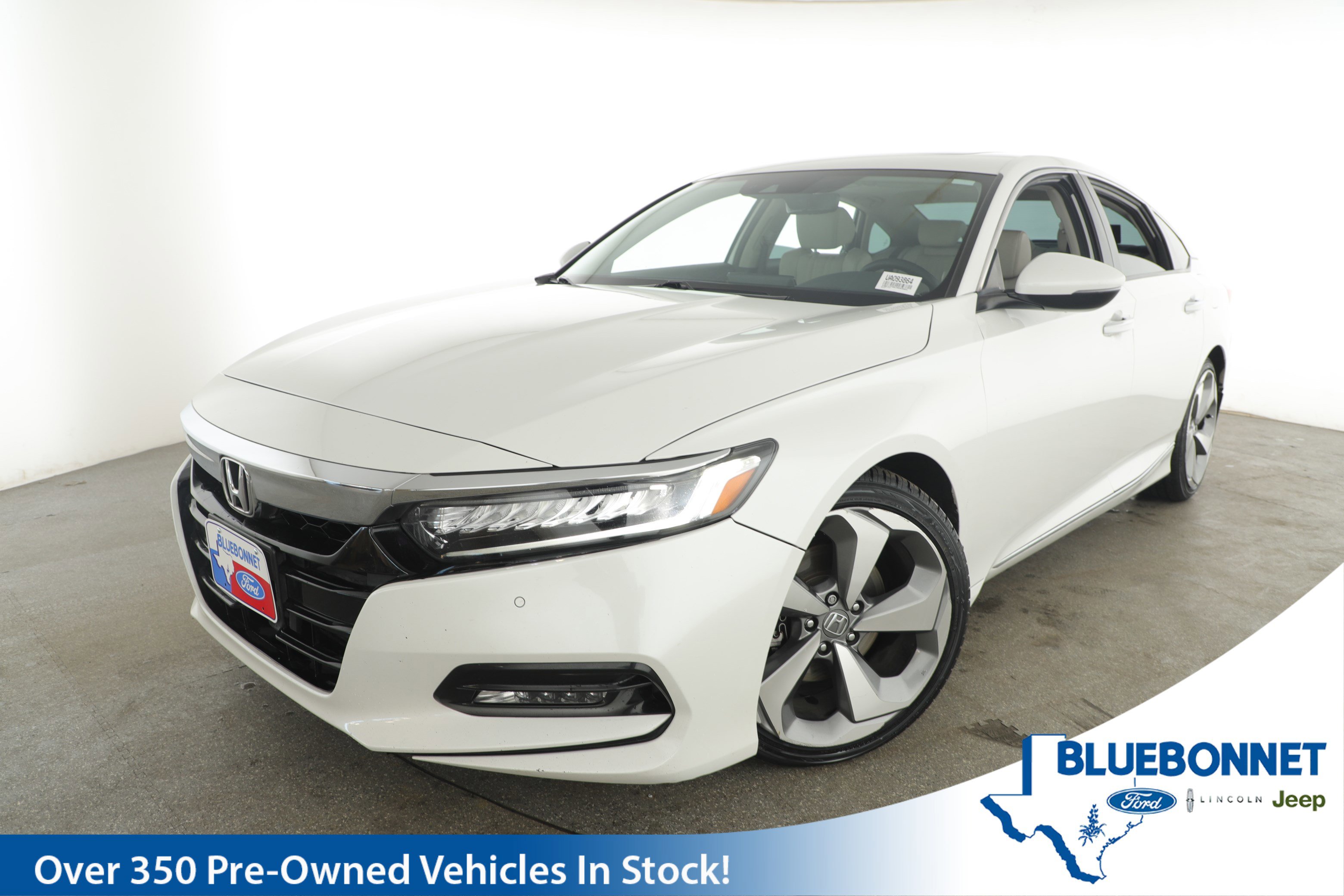 Used 2018 Honda Accord Touring image 1