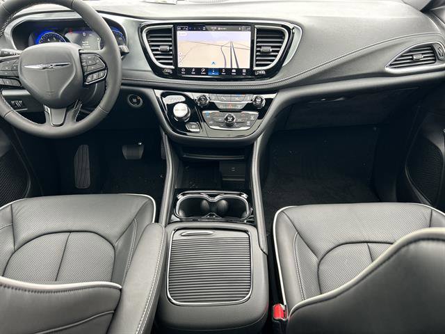 New 2026 Chrysler Pacifica Limited w/ S Appearance Package image 16