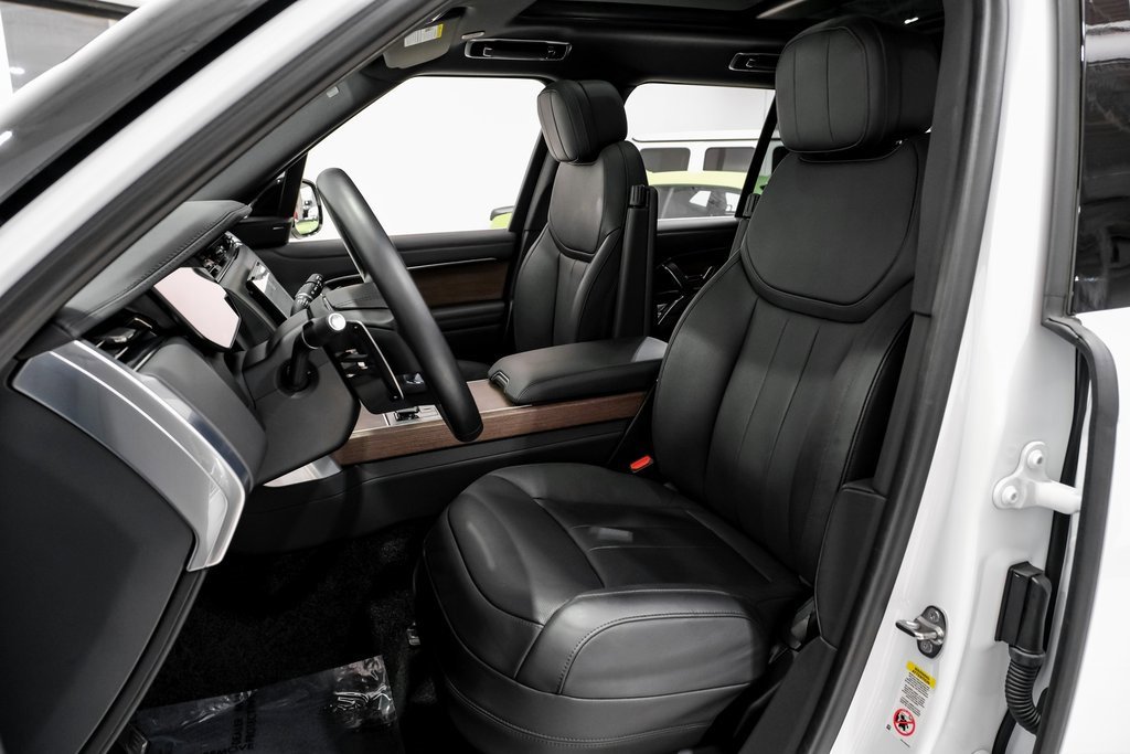Used 2024 Land Rover Range Rover SE image 29