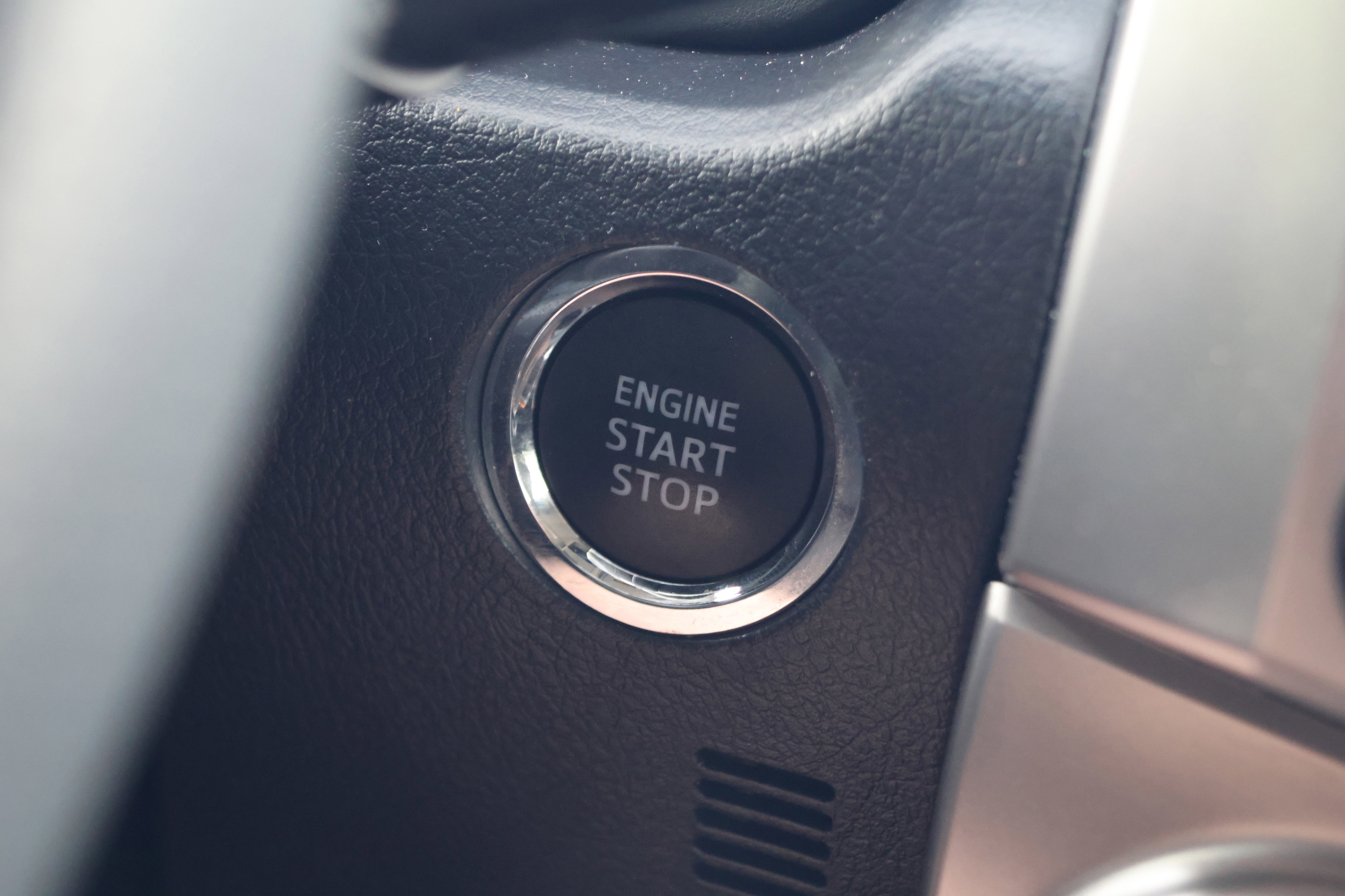 Used 2022 Toyota 4Runner SR5 AWD/4WD image 25