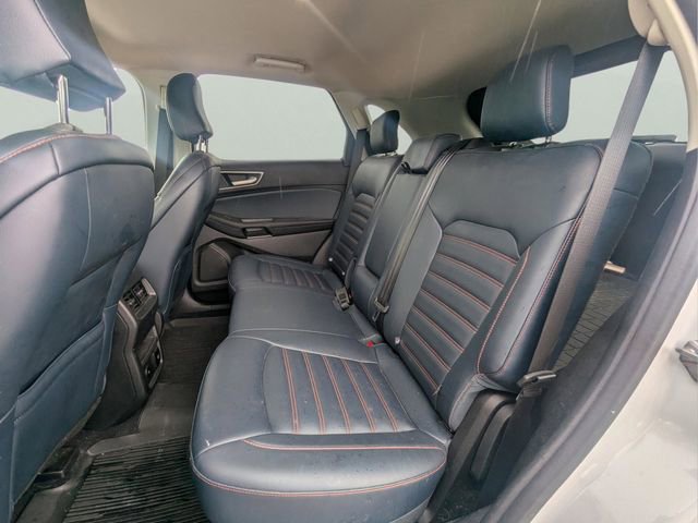 Used 2024 Ford Edge SEL w/ Sport Appearance Package image 12