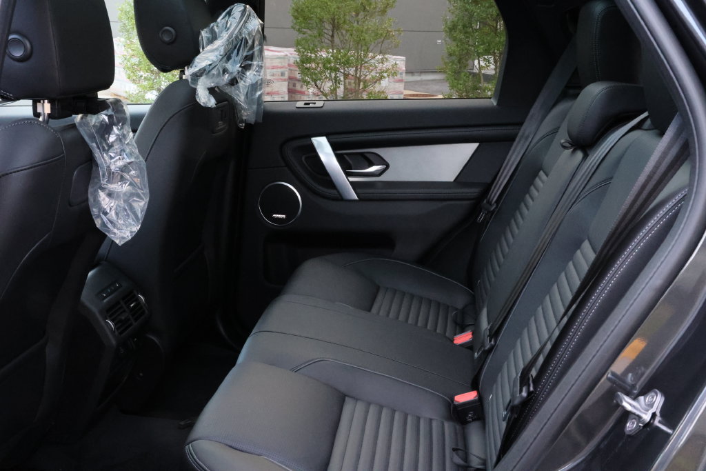 New 2026 Land Rover Discovery Sport Landmark AWD/4WD image 29