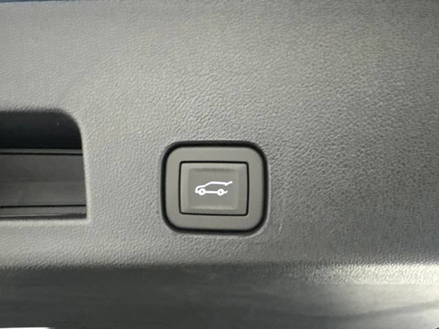 New 2026 Chevrolet Traverse LT w/ Enhanced Driving Package FWD image 31
