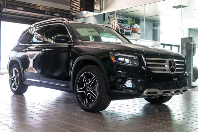 New 2026 Mercedes-Benz GLB 250 4MATIC image 1