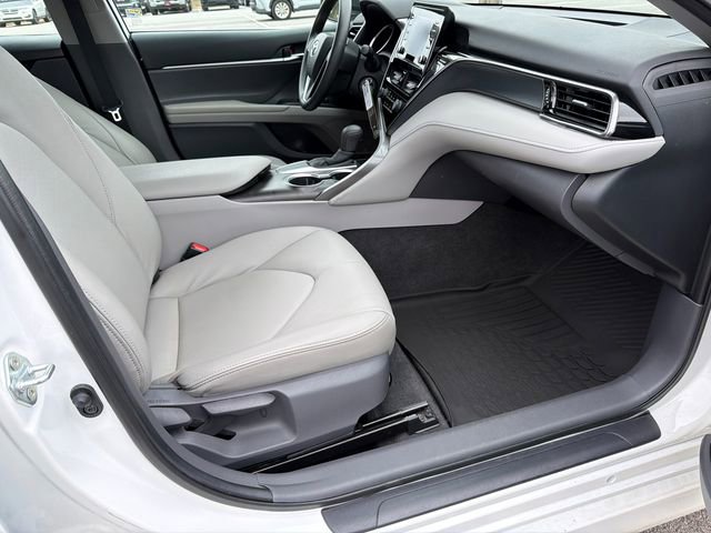 Used 2021 Toyota Camry LE image 13