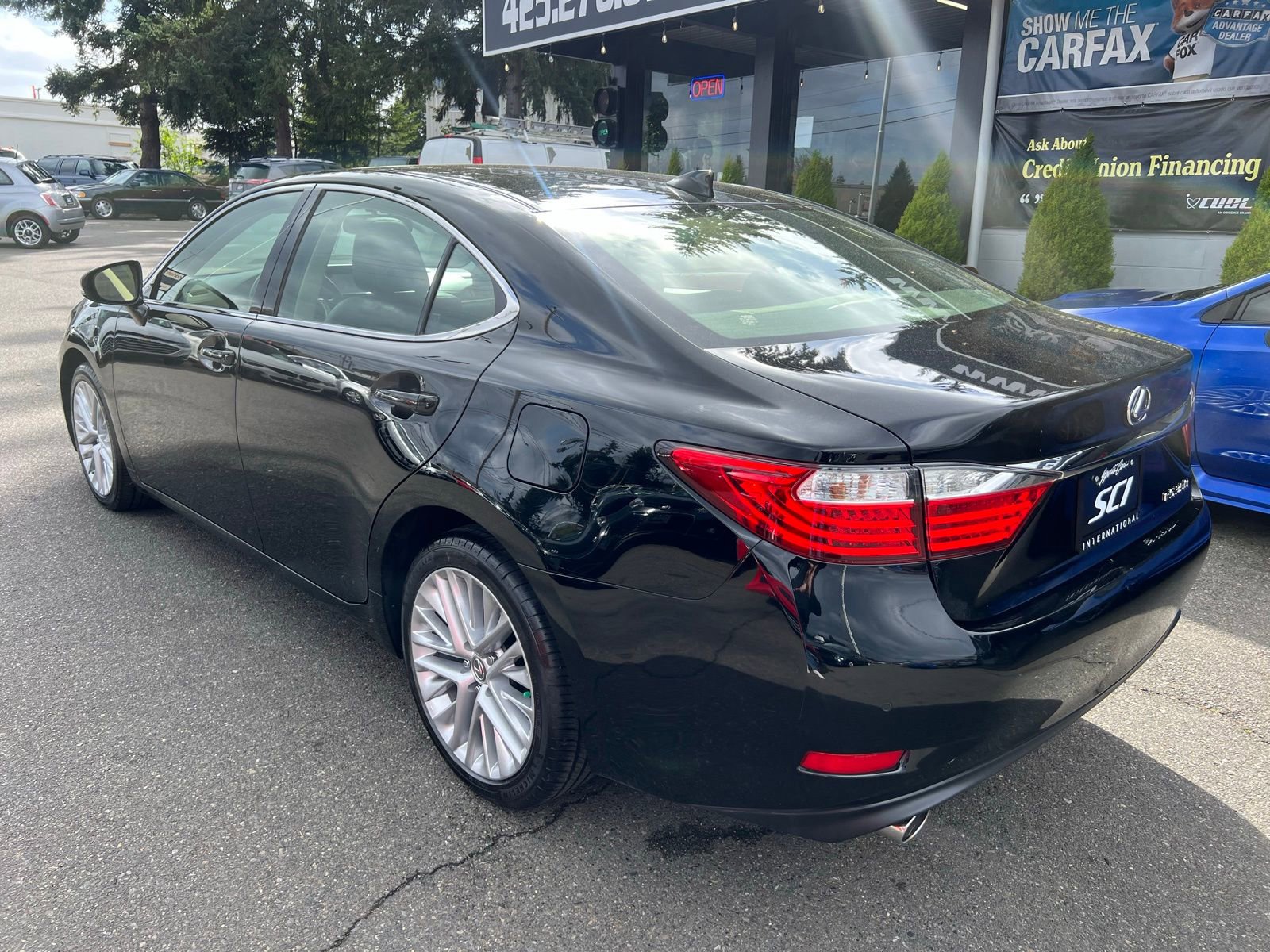 Used 2015 Lexus ES 350 w/ Premium Package FWD image 37