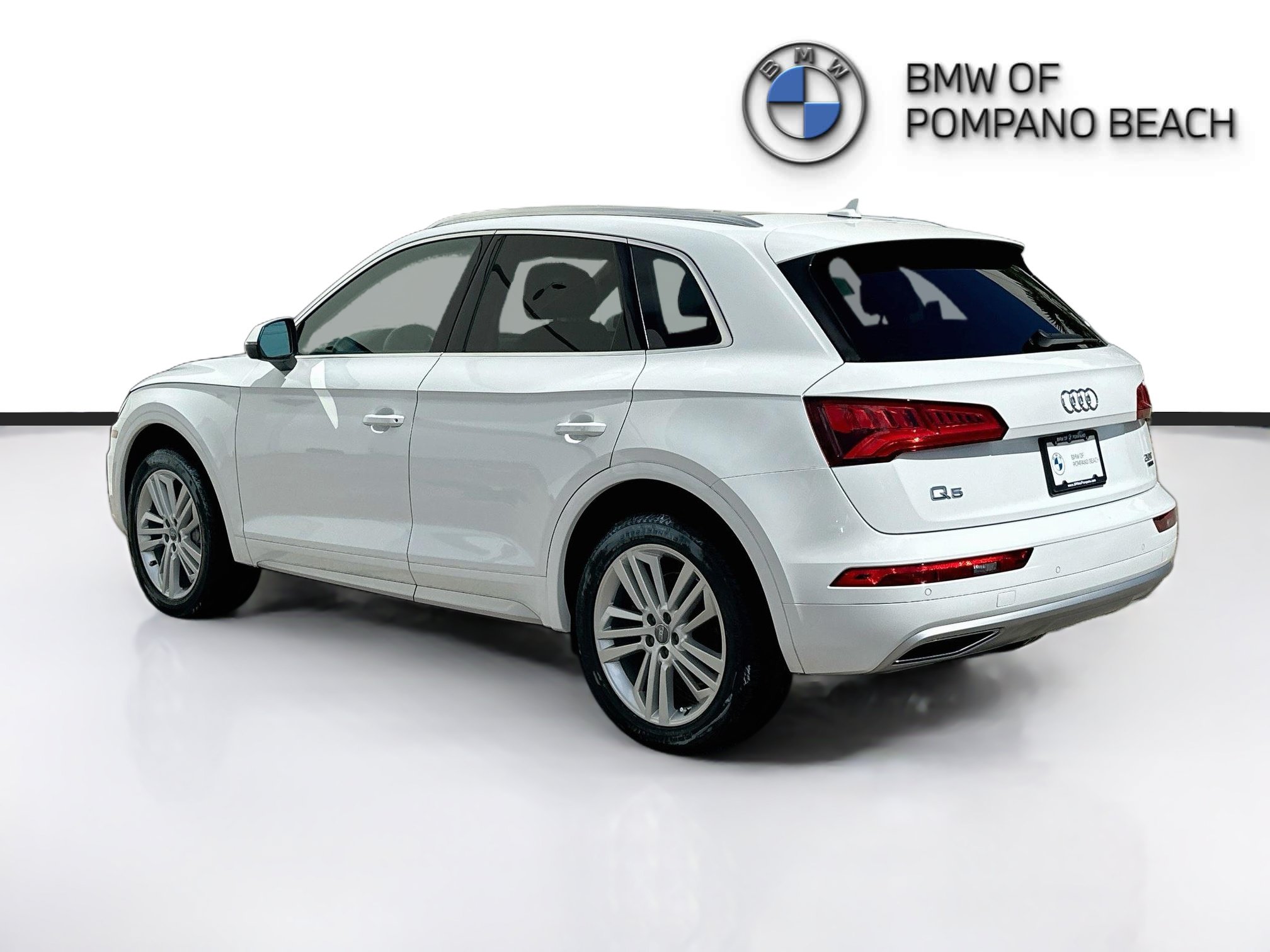 Used 2018 Audi Q5 2.0T Premium Plus w/ Premium Plus Package AWD/4WD image 5