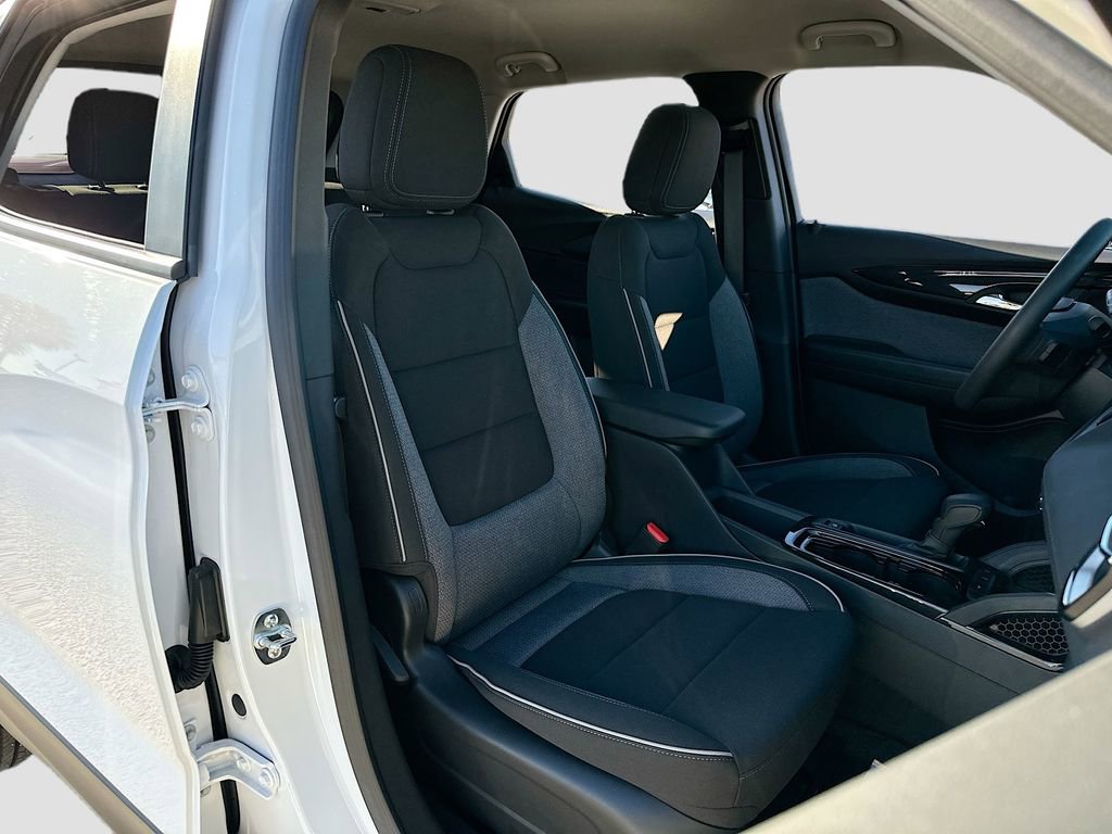 Used 2024 Chevrolet TrailBlazer LT w/ Driver Confidence Package image 25