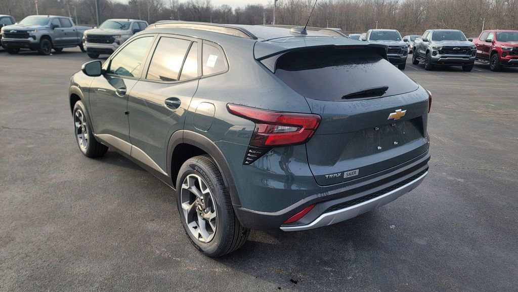 New 2026 Chevrolet Trax LT w/ Driver Confidence Package image 9