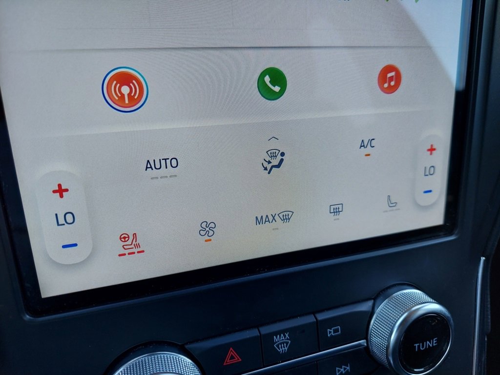 Certified 2024 Ford Edge Titanium image 24