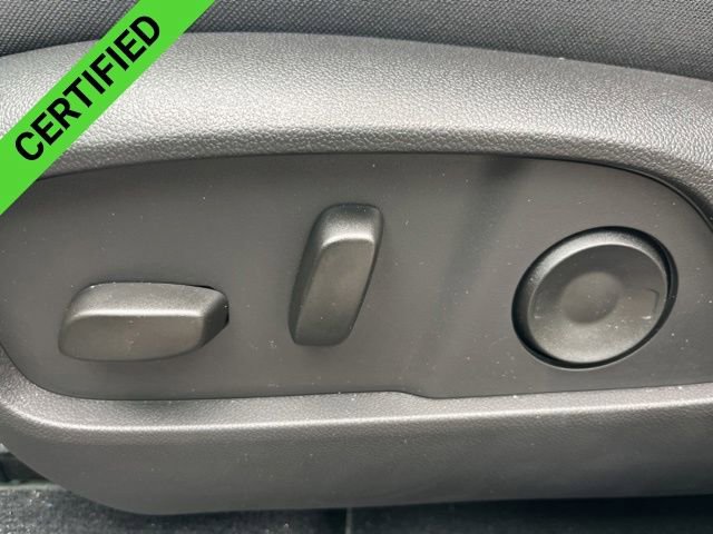 Used 2026 Chevrolet Equinox LT w/ Convenience Package II FWD image 11