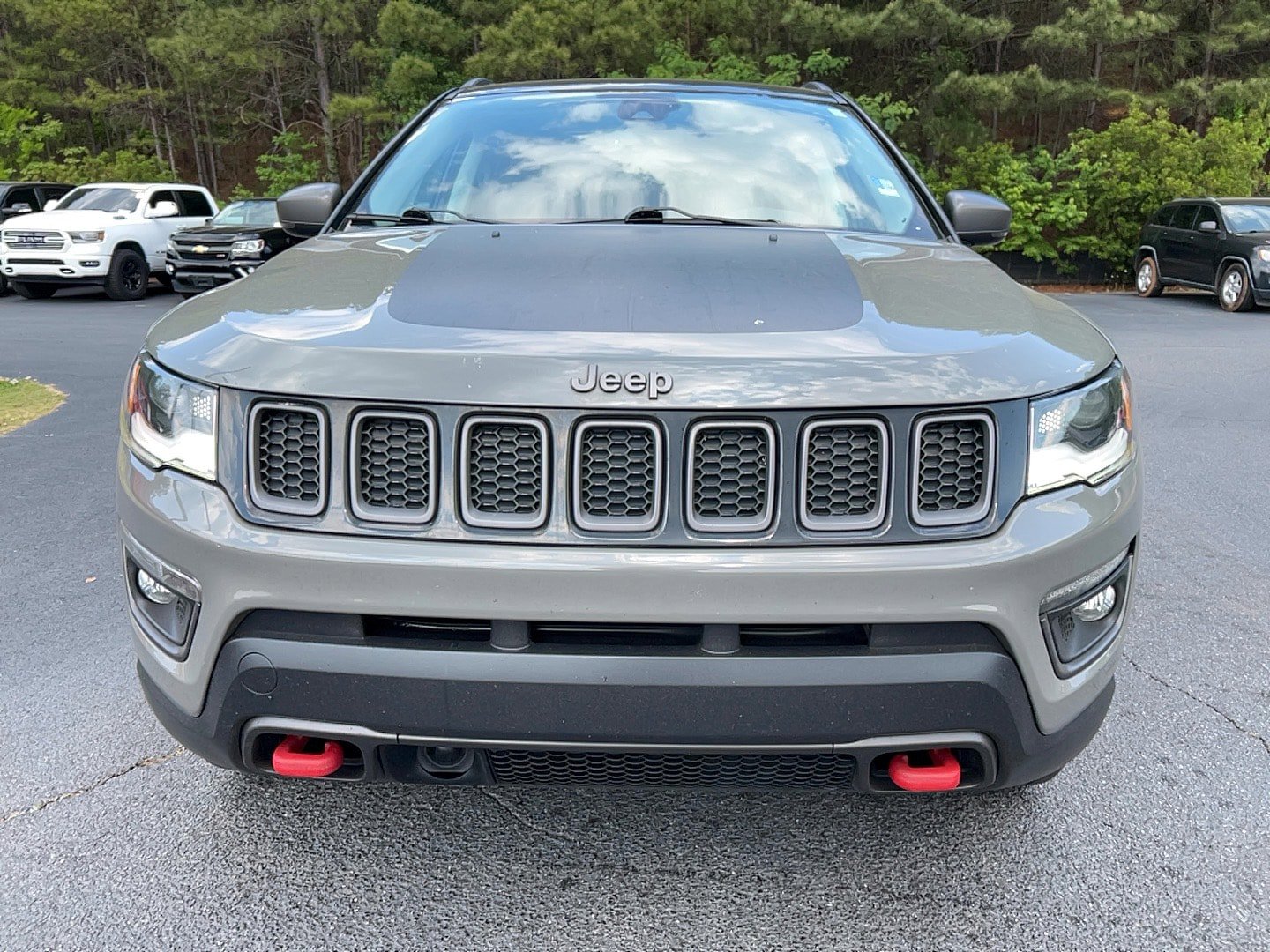 Used 2019 Jeep Compass Trailhawk w/ Leather Interior Group AWD/4WD image 2