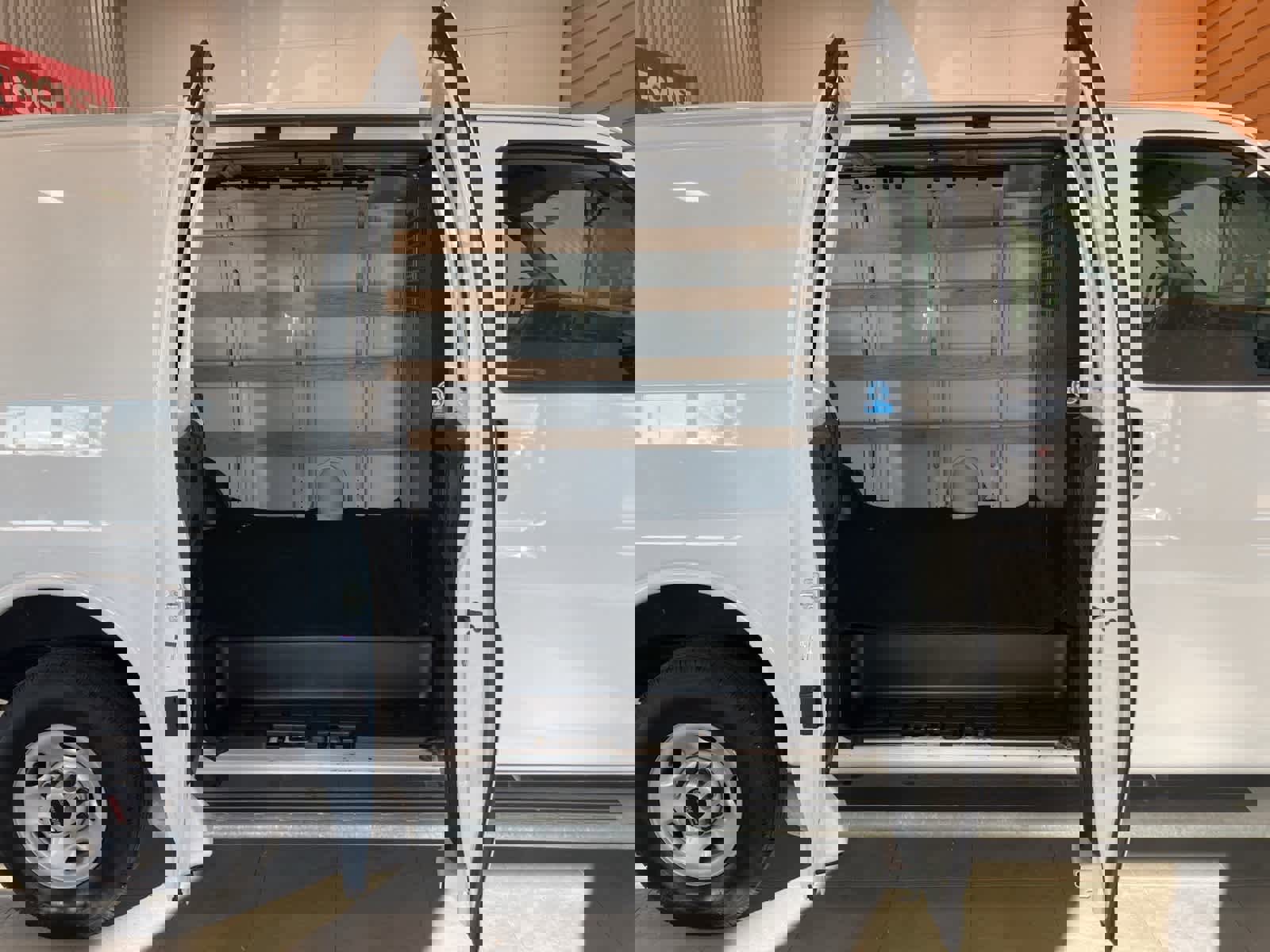 Used 2024 GMC Savana 2500 w/ Driver Convenience Package image 21