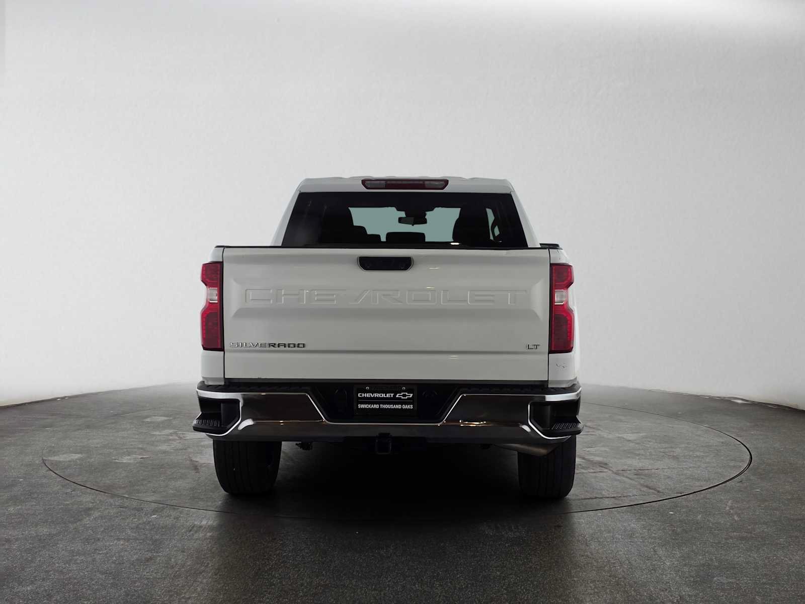 Used 2024 Chevrolet Silverado 1500 LT AWD/4WD image 4