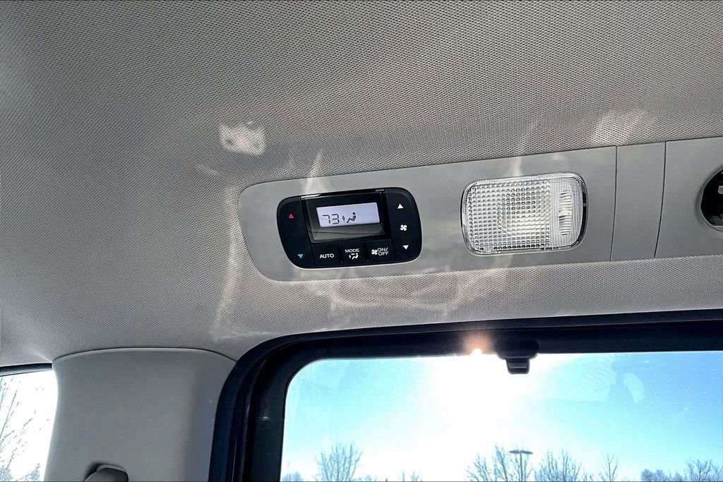 Used 2017 Honda Odyssey EX-L image 12