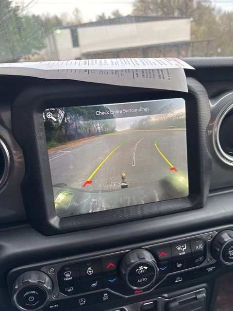 Used 2023 Jeep Gladiator Overland w/ LED Lighting Group image 17