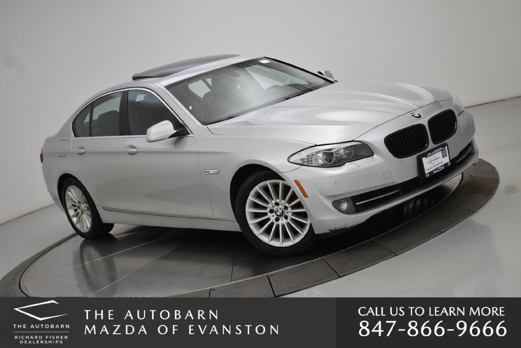 Used 2013 BMW 528i xDrive Sedan AWD/4WD image 2