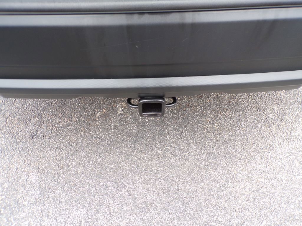 Used 2023 Subaru Outback Premium image 12