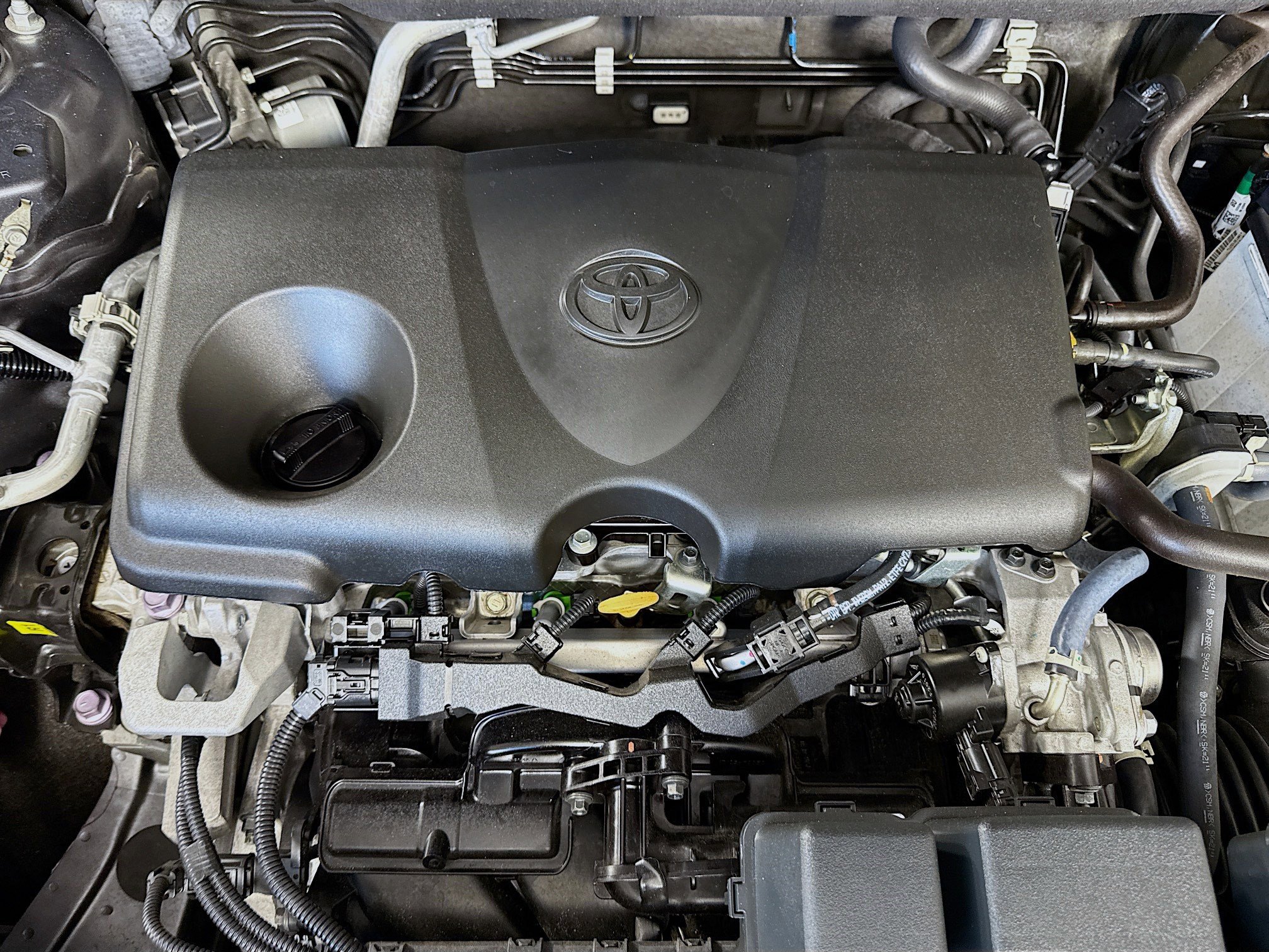 Used 2023 Toyota RAV4 XLE image 39