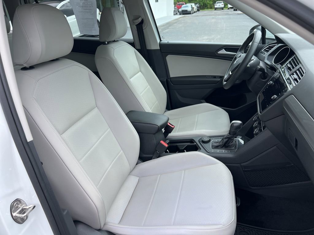 Certified 2021 Volkswagen Tiguan SE AWD/4WD image 23