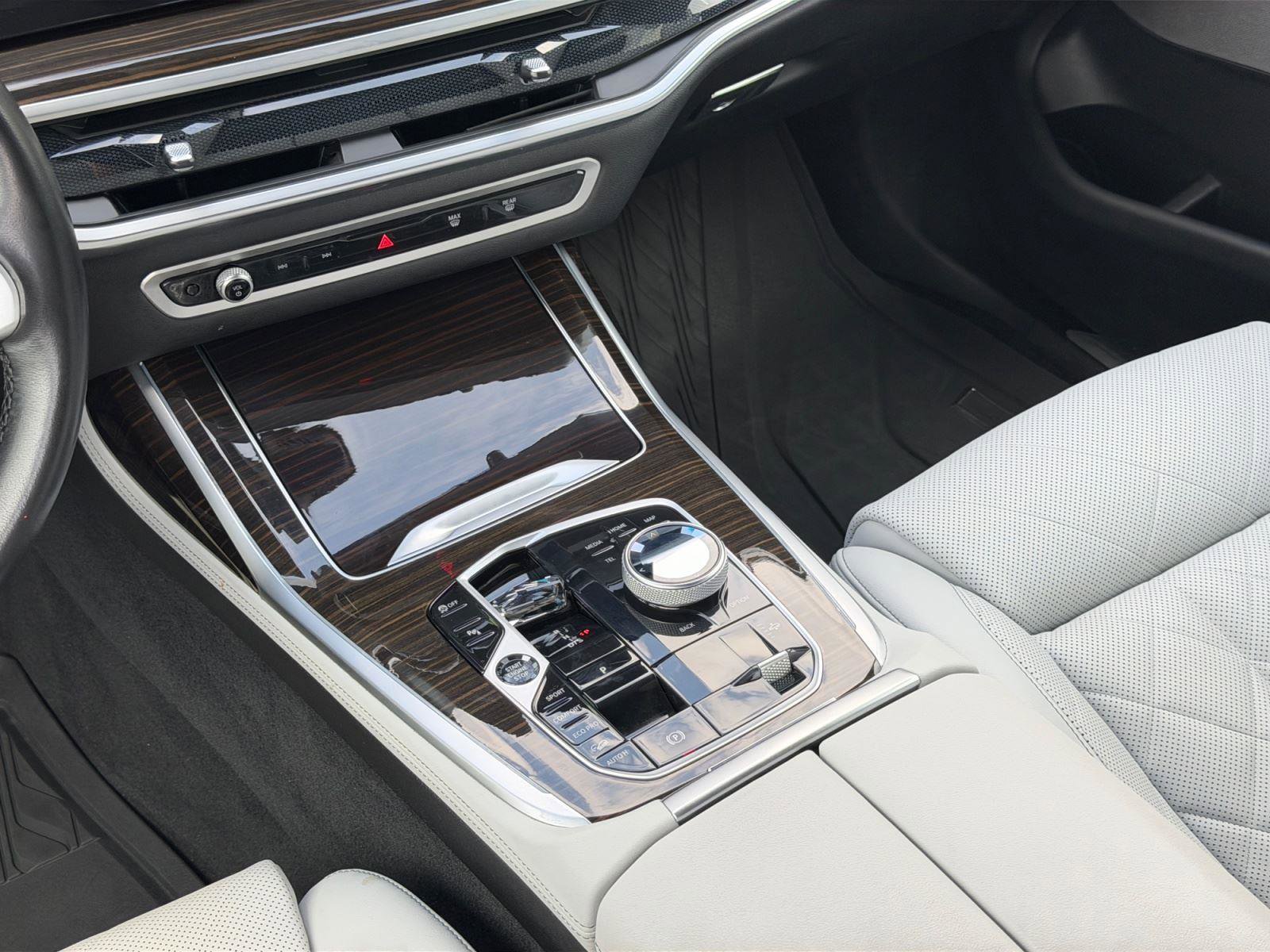 Used 2023 BMW X7 xDrive40i w/ Executive Package image 44