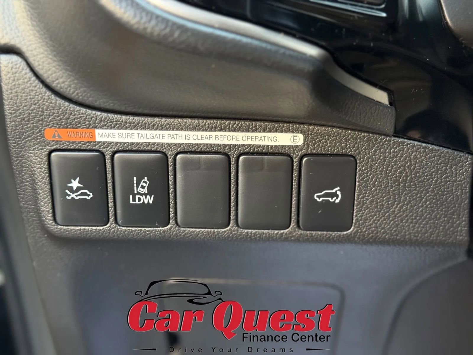 Used 2017 Mitsubishi Outlander GT image 35