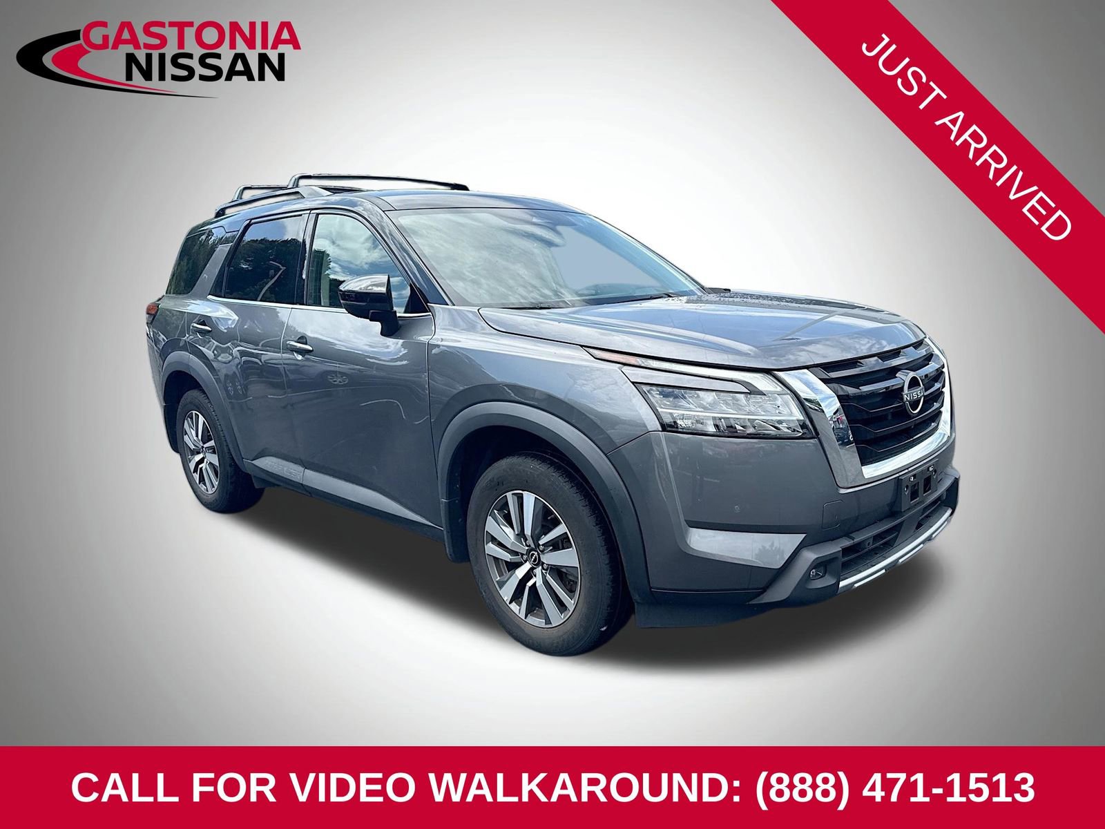 Used 2023 Nissan Pathfinder SL AWD/4WD image 1