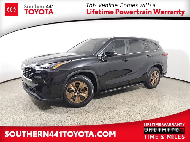 Used 2023 Toyota Highlander Bronze Edition