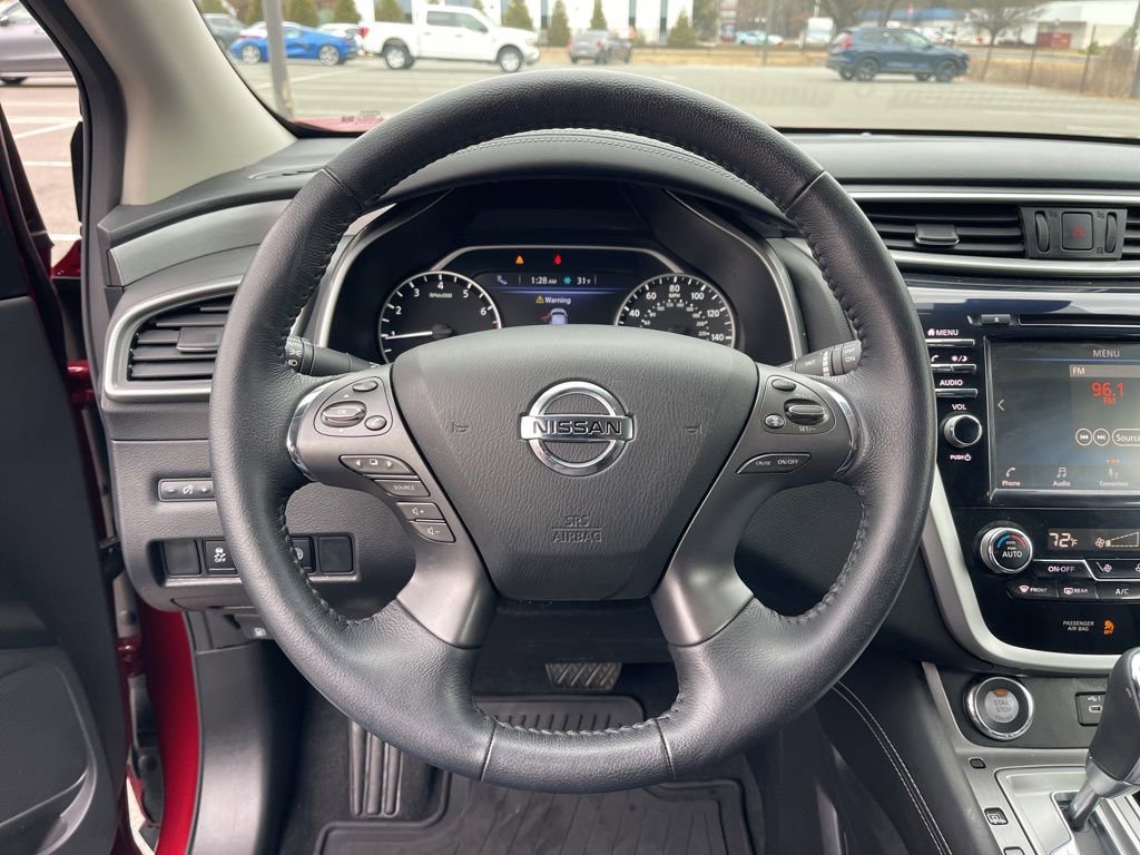 Used 2022 Nissan Murano SV image 16