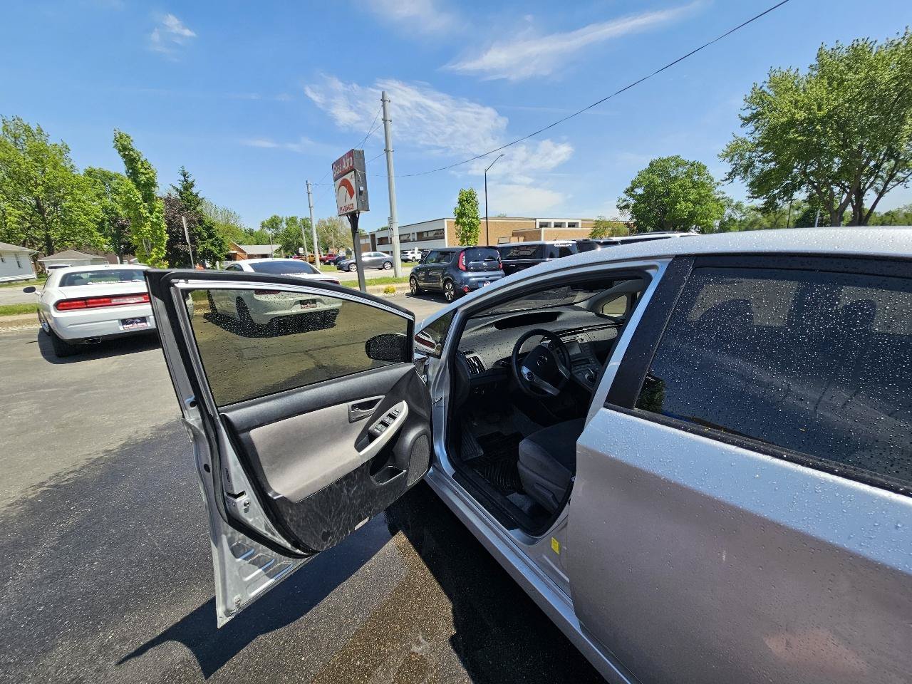 Used 2012 Toyota Prius Two w/ Preferred Accessory Pkg FWD image 18