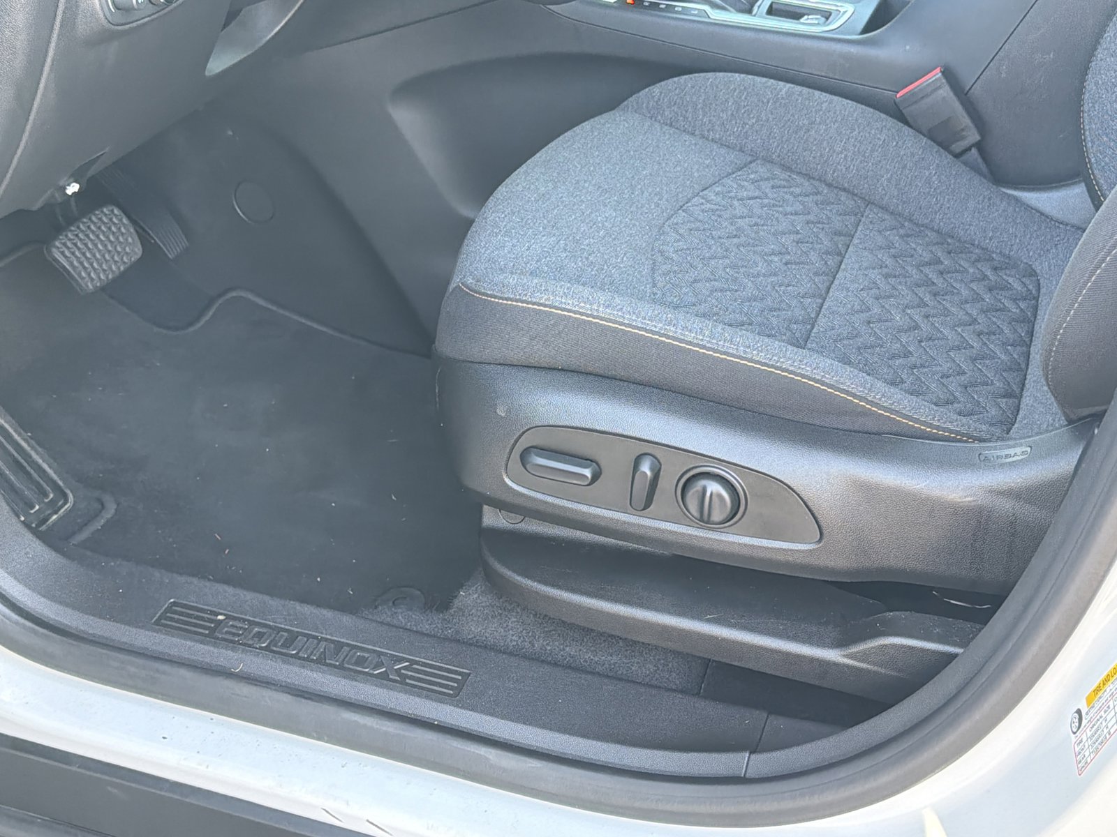Used 2022 Chevrolet Equinox LT FWD image 15