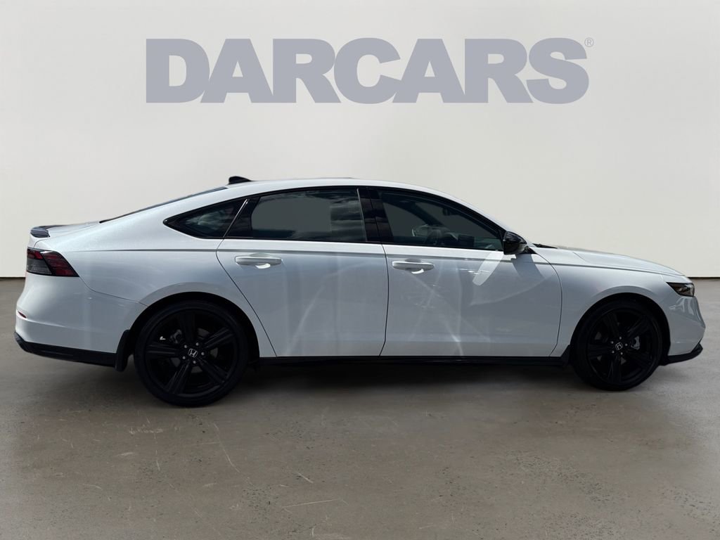 Used 2025 Honda Accord Sport image 8