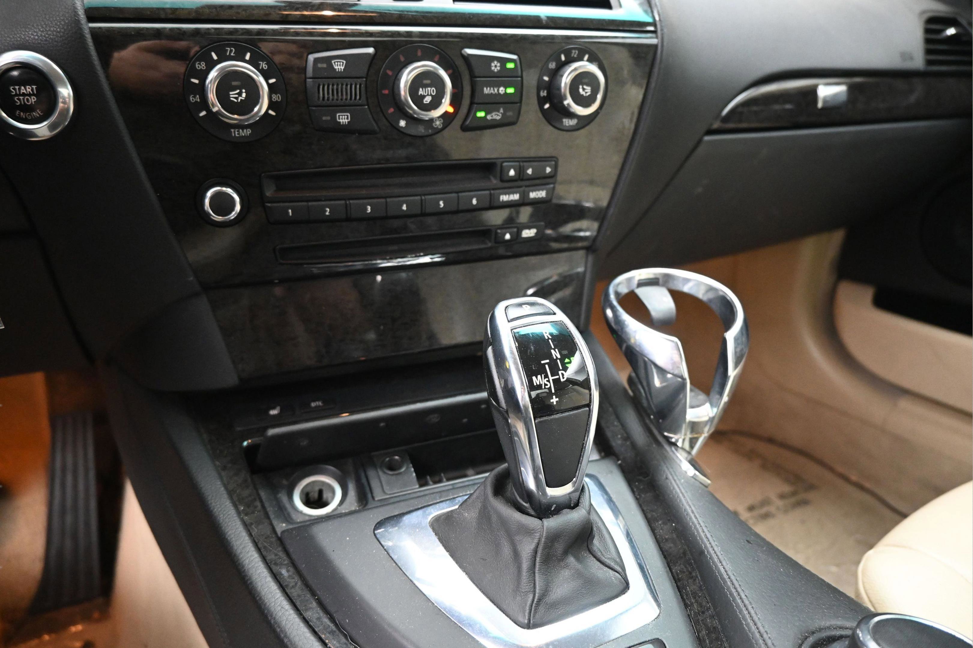 Used 2008 BMW 650i Coupe w/ Premium Sound Pkg RWD image 29