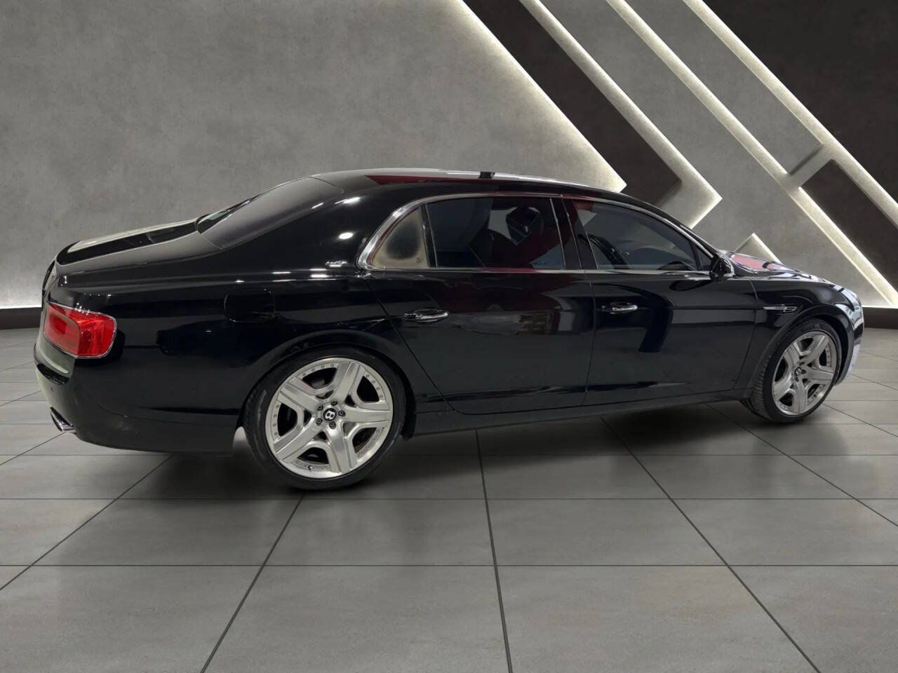 Used 2014 Bentley Flying Spur W12 AWD/4WD image 2