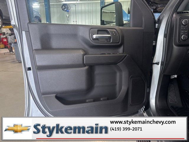 New 2026 Chevrolet Silverado 2500 Custom w/ Custom Value Package image 13