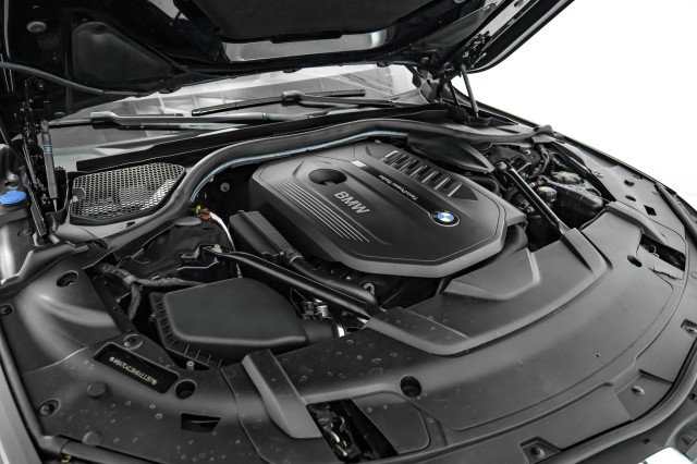 Used 2017 BMW 740i xDrive AWD SUNROOF LEATHER HEATED SEA image 50