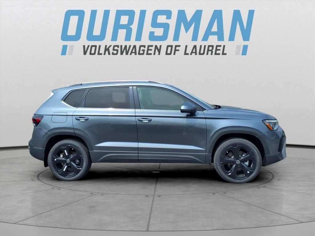 New 2025 Volkswagen Taos SEL image 2